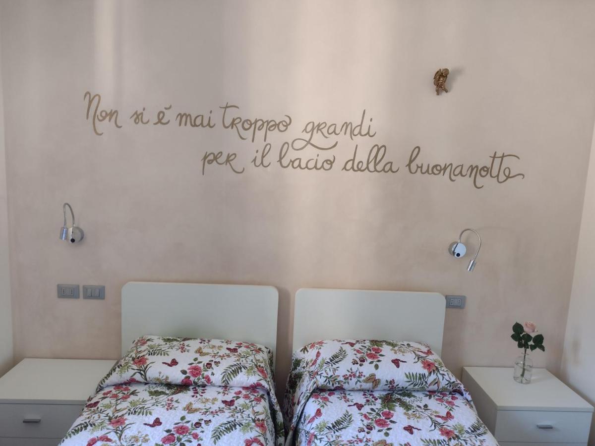 Casa Gabri Apartment Toscolano Maderno Bagian luar foto