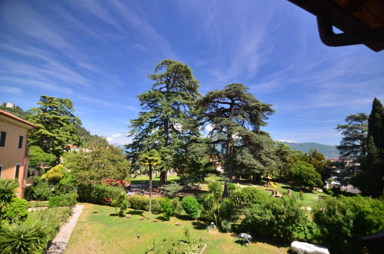Casa Gabri Apartment Toscolano Maderno Bagian luar foto